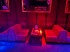 Spiegelsaal - Tisch 2 (für 4 Personen)